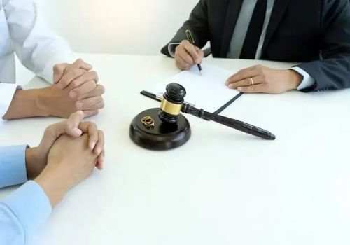 离婚房子一半归孩子不过户有效吗